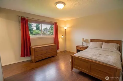 Bedroom - 151 Valley View Dr, Sequim, WA 98382 photo 1 of 2
