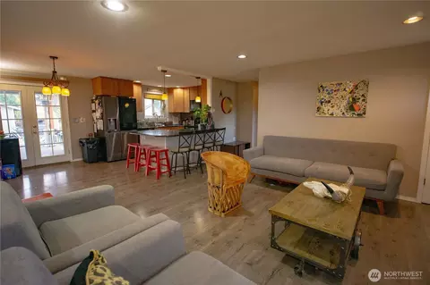 Living - 151 Valley View Dr, Sequim, WA 98382 photo 2 of 2
