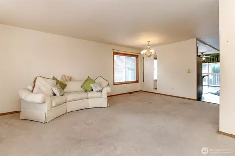 Living - 1609 200th Street Ct E, Spanaway, WA 98387 photo 3 of 7