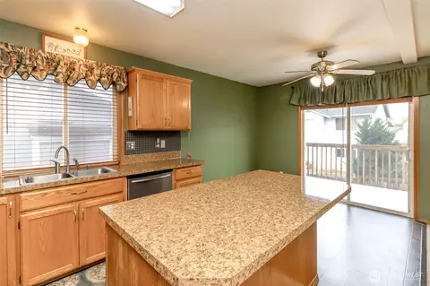 Kitchen - 1609 200th Street Ct E, Spanaway, WA 98387 photo 2 of 2