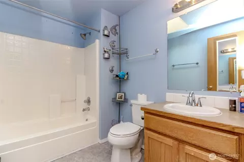 Bath - 1609 200th Street Ct E, Spanaway, WA 98387 photo 3 of 3