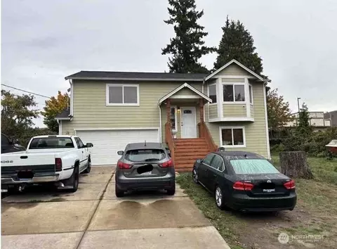 2908 Eagle Ave, Bremerton, WA 98310