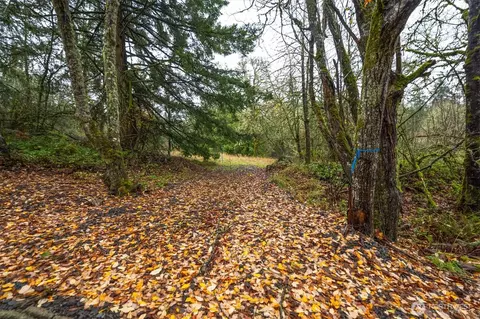 3 Grimm Rd, Kelso, WA 98626