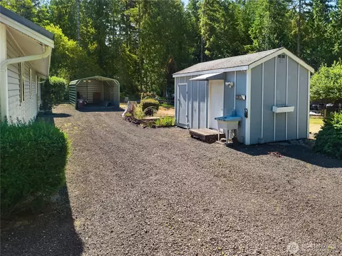 310 E Ballantrae Dr, Shelton, WA 98584