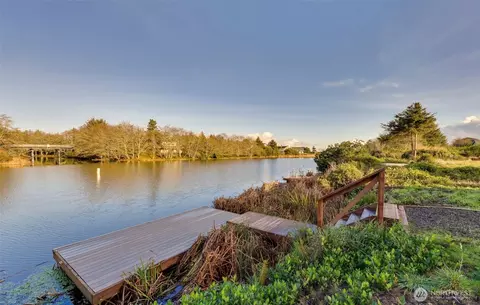 1006 Point Brown Ave SE, Ocean Shores, WA 98569