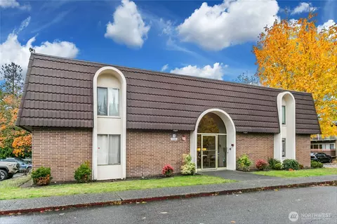 11006 NE 68th St #806, Kirkland, WA 98033