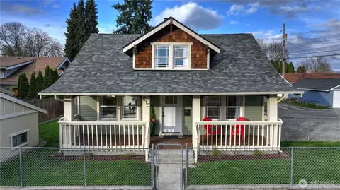 515 S 46th St, Tacoma, WA 98418