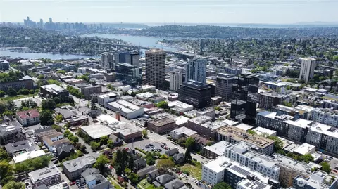 4722 4730 15th Ave NE, Seattle, WA 98105