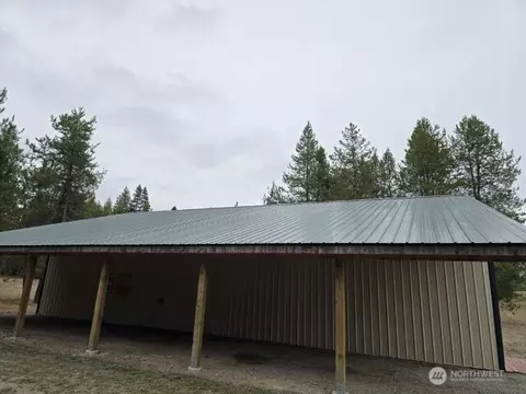 591 State Line Rd N, Newport, WA 99156
