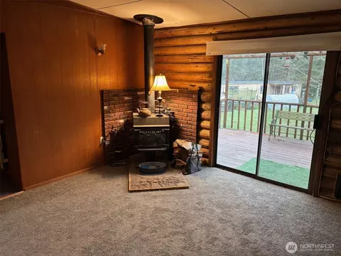 Living - 311 E Murray Rd, Grapeview, WA 98546 photo 1 of 3