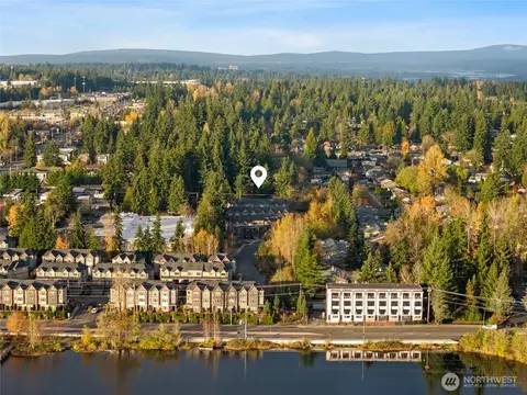 View/Area - 11024 20th Dr SE, Everett, WA 98208 photo 1 of 6