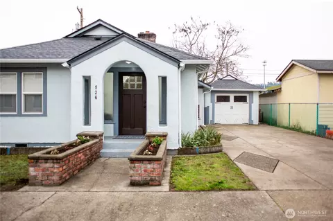 526 Hillkress St, Centralia, WA 98531