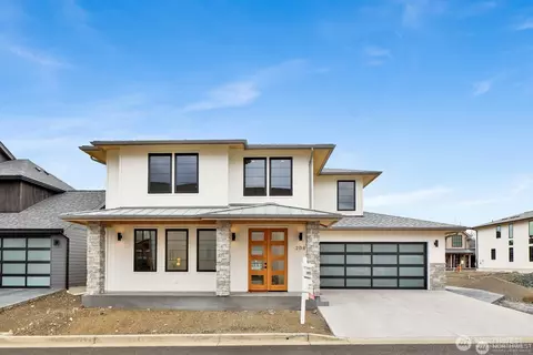 211 Pebblebrook Dr, Lynden, WA 98264