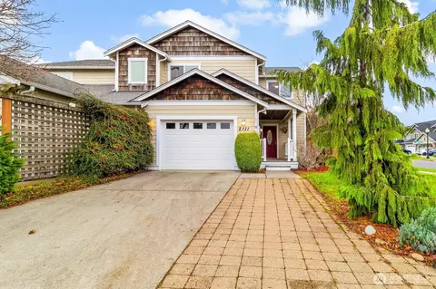 2111 Greenview Ln, Lynden, WA 98264