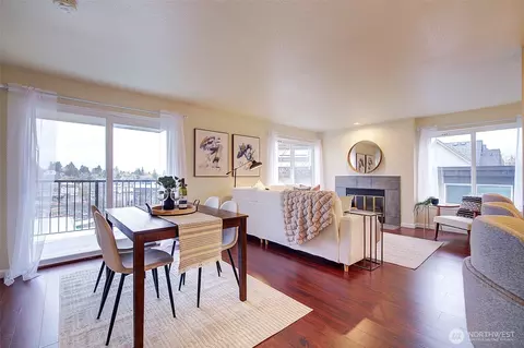 3890 Whitman Ave N #301, Seattle, WA 98103