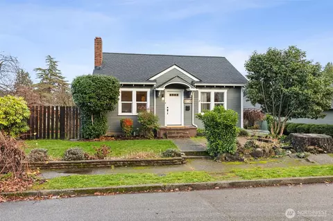 408 Rogers St SW, Olympia, WA 98502