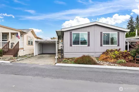 10522 60th Street Ct E, Puyallup, WA 98372