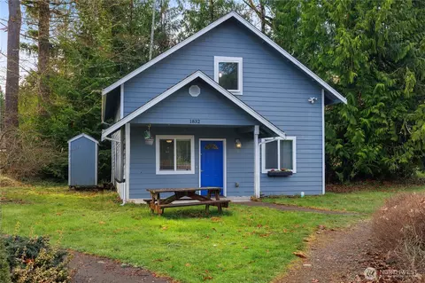 1832 Fairview St NE, Olympia, WA 98506