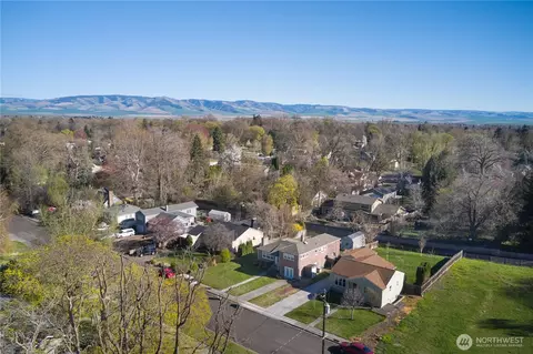 630 Francis Ave, Walla Walla, WA 99362 photo 5