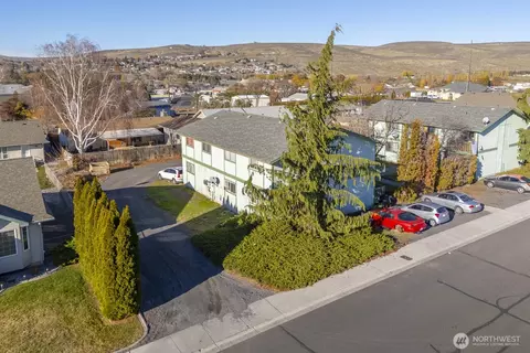 223 NE St, Ephrata, WA 98823