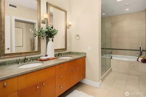 71 Pine St #302, Edmonds, WA 98020 photo 25