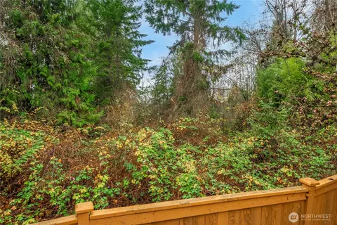 Exterior - 19504 SE 24th #B, Bothell, WA 98012 photo 5 of 5
