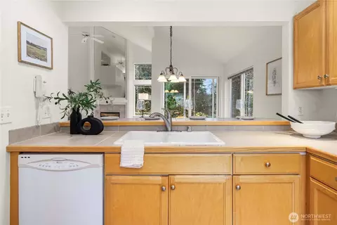 Kitchen - 19504 SE 24th #B, Bothell, WA 98012 photo 1 of 5