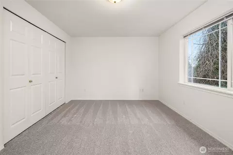 Bedroom - 19504 SE 24th #B, Bothell, WA 98012 photo 4 of 7