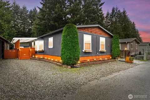 7701 Hardeson Rd #16, Everett, WA 98203