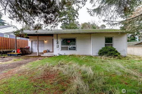 4700 S 172nd St, Seatac, WA 98188