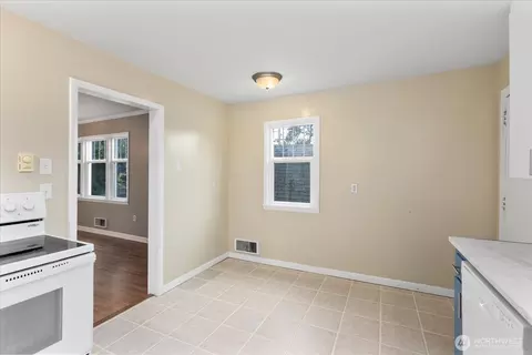 Other - 1016 Rockefeller Ave, Everett, WA 98201 photo 1 of 8