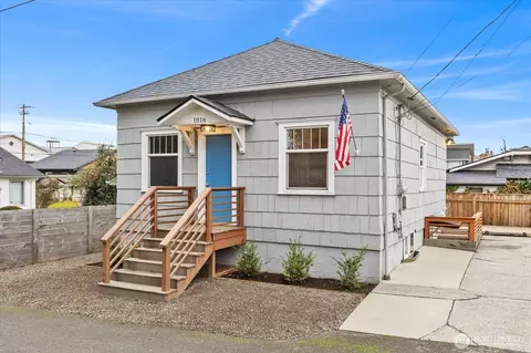 1016 Rockefeller Ave, Everett, WA 98201