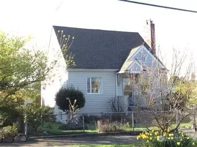 943 NW 58th St, Seattle, WA 98107