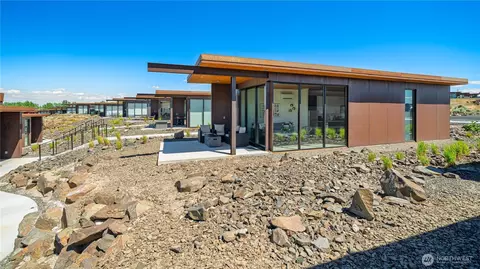 23692 Cliffe Pointe Rd NW #5B, Quincy, WA 98848