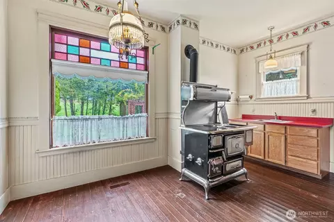 Kitchen - 1110 D St, Vader, WA 98593 photo 1 of 1