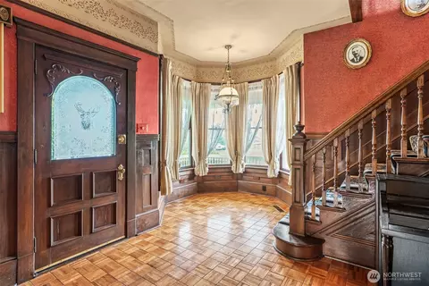 Entry Way - 1110 D St, Vader, WA 98593 photo 1 of 3