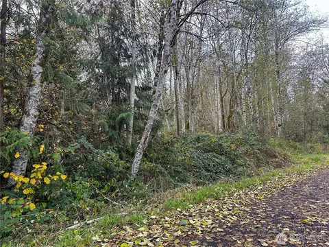 7609 Lakeside St SW, Olympia, WA 98512