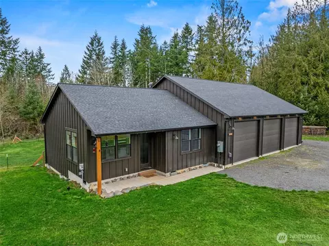 900 George Taylor Rd, Silverlake, WA 98645