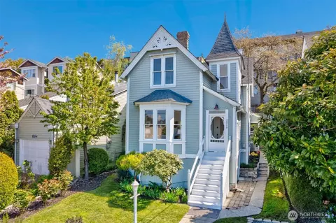 2016 14th Ave W, Seattle, WA 98119