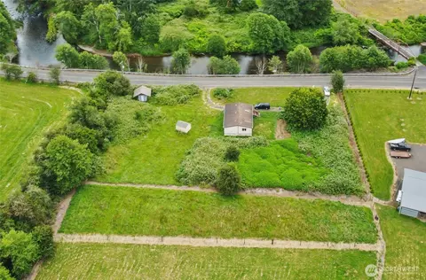 805 Elochoman Valley Rd, Cathlamet, WA 98612