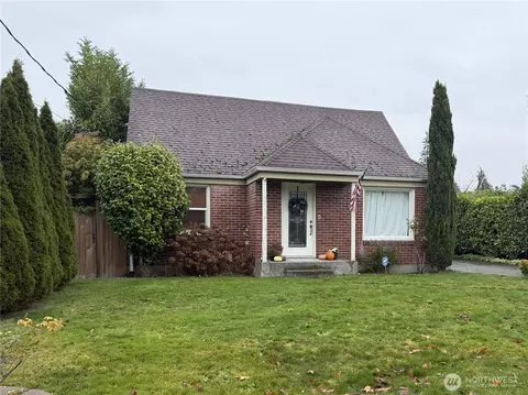2335 Mountain View Ave W, University Place, WA 98466