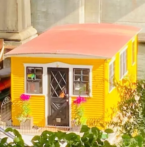 3304 Fuhrman Ave E #10, Seattle, WA 98102