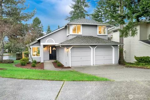24221 SE 38th Pl, Issaquah, WA 98029