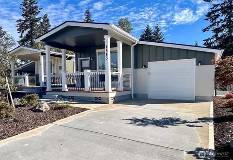 1545 Timber St, Enumclaw, WA 98022
