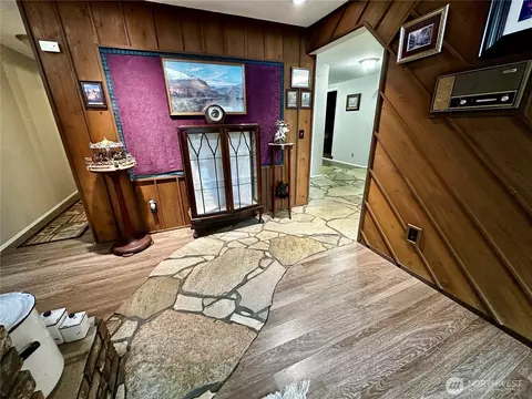 Entry Way - 364 Old Dads Rd, Sequim, WA 98382 photo 4 of 8
