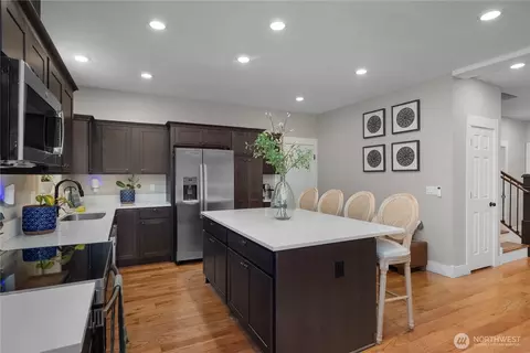 40 E Susan Ct, Union, WA 98592