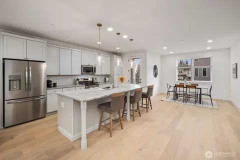 Kitchen - 20 160th Pl SE, Bothell, WA 98012 photo 1 of 6