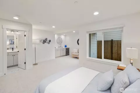 Bedroom - 20 160th Pl SE, Bothell, WA 98012 photo 8 of 8
