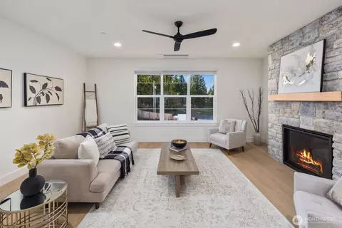 Living - 20 160th Pl SE, Bothell, WA 98012 photo 1 of 2