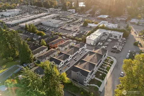 View/Area - 7025 Rainier Dr #E, Everett, WA 98203 photo 2 of 3